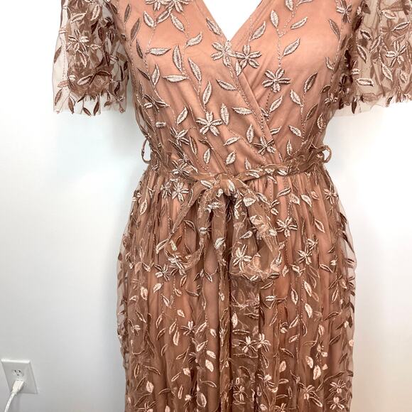 Baltic Born Marseille Vine Embossed Maxi Dress In Nude Rose Size XS - Picture 6 of 16